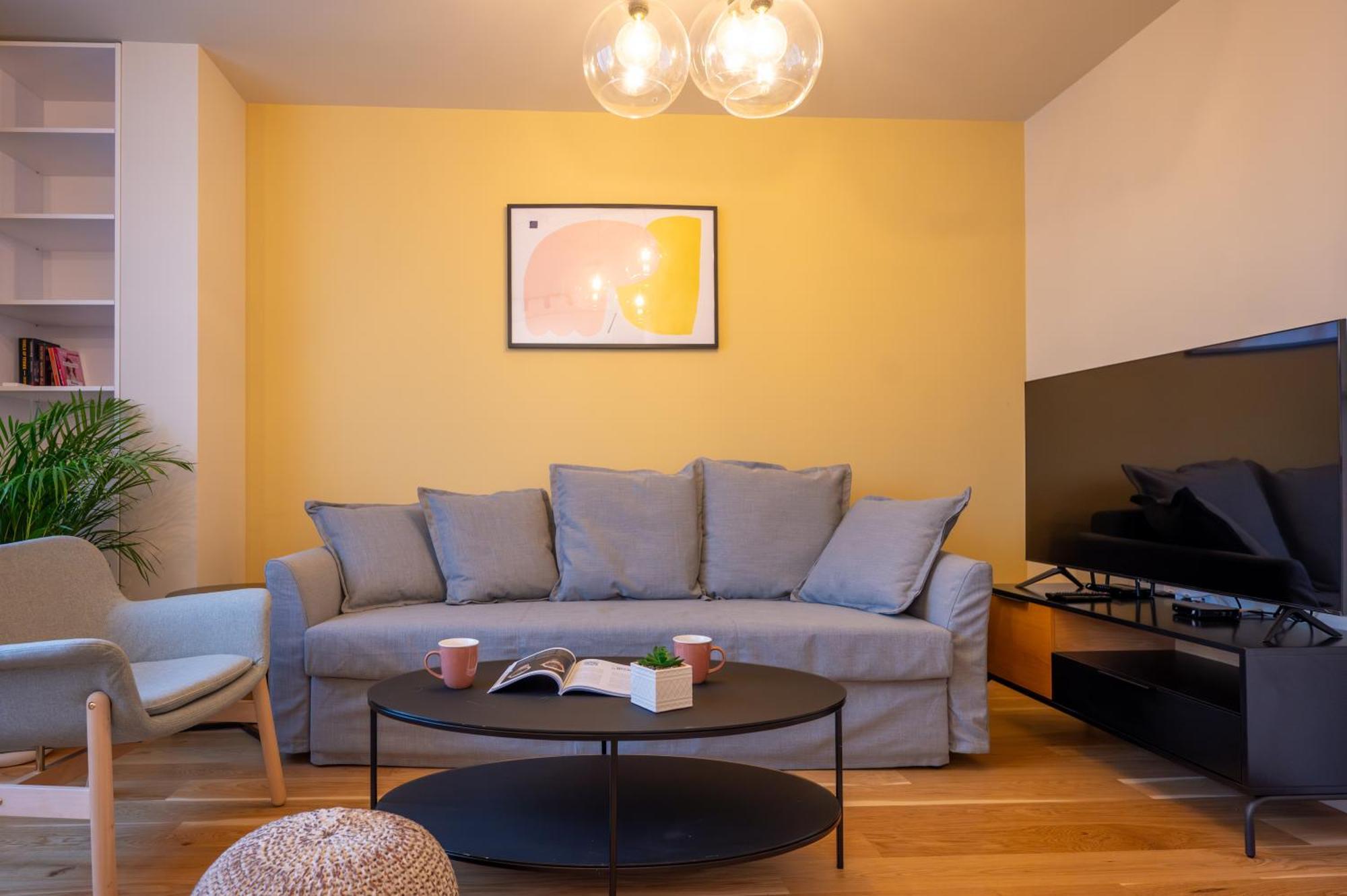 Design 1Bdr Apartment Near City Center ソフィア エクステリア 写真